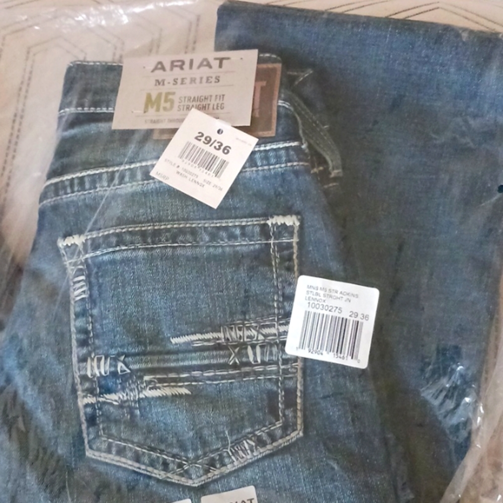 Ariat M-Series style 10030275 size 29/36, wash Lennox